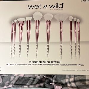 Wet n Wild Metallic Pink 10 piece brush collection BNIB